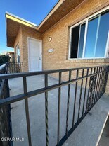 3332 Mobile Ave in El Paso, TX - Building Photo