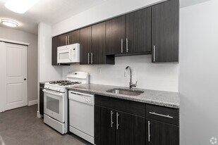 Ridge Court Apartments in Philadelphia, PA - Building Photo