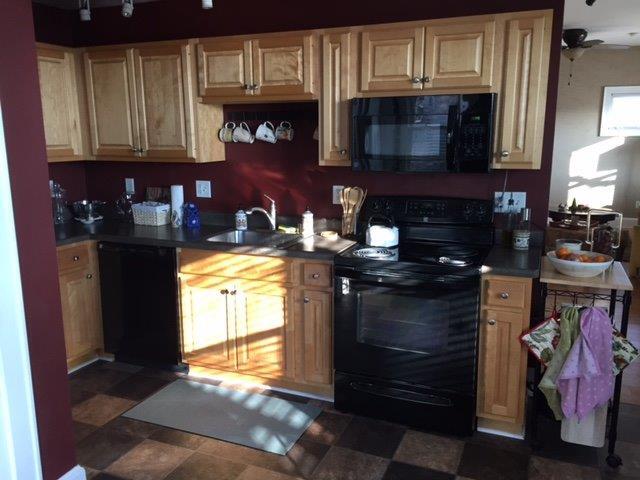 220 W Maple St, Unit 220