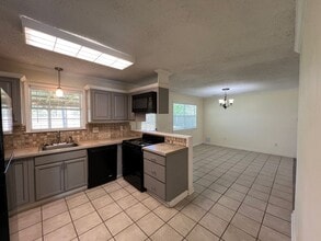 8849 Timber Ln in Denham Springs, LA - Building Photo - Building Photo