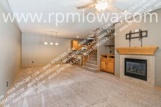 1114 SE Birch Ln in Ankeny, IA - Building Photo - Building Photo