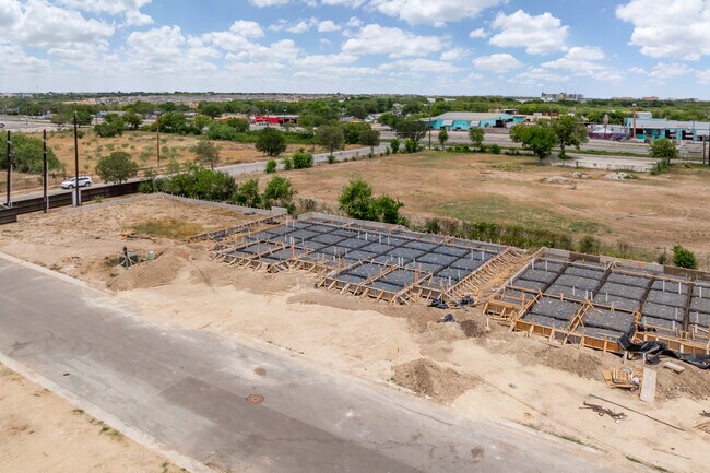 11306 Clearmine St in San Antonio, TX - Foto de edificio - Building Photo