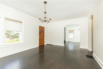 1022 Reeder Cir NE in Atlanta, GA - Building Photo - Building Photo