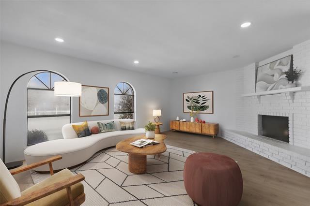 1329 Steinburg Ln in Fort Worth, TX - Building Photo