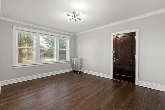 2520 W Belle Plaine Ave in Chicago, IL - Foto de edificio - Building Photo