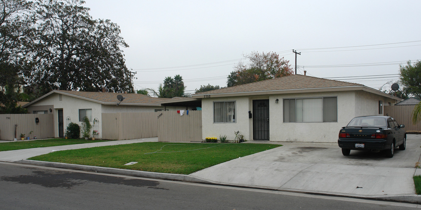 7752-7760 12th St in Westminster, CA - Building Photo