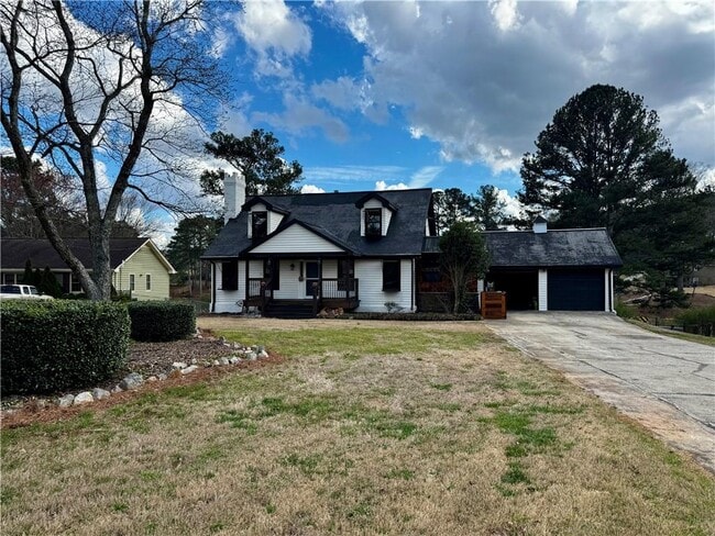 1709 Rangewood Dr SW in Lilburn, GA - Building Photo - Building Photo