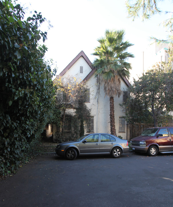 Harold Way in Los Angeles, CA - Building Photo