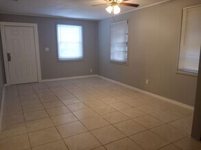 522 W 3rd St in Riviera Beach, FL - Building Photo - Building Photo