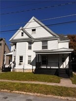 927 Salina St in Watertown, NY - Building Photo