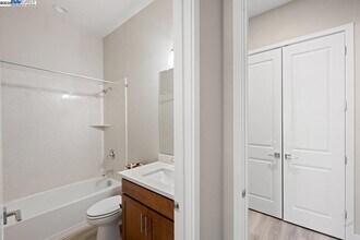 3010 Rio Grande Dr in Tracy, CA - Building Photo - Building Photo