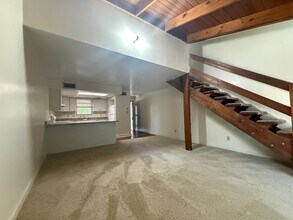 312 Wood Grove Ct in Tallahassee, FL - Building Photo - Building Photo