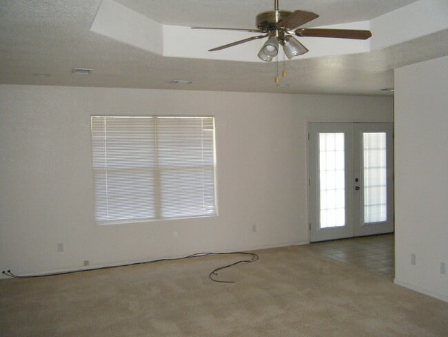 3016 N Alhambra Dr in Roswell, NM - Building Photo - Building Photo