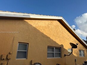 8444 NW 23rd Manor in Coral Springs, FL - Foto de edificio - Building Photo