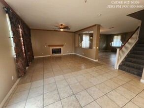 14946 Grays Peak Ave in Fontana, CA - Building Photo - Building Photo