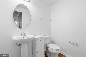 7411 Brunson Cir in Gainesville, VA - Building Photo - Building Photo