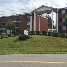1810-18A1 National Rd in Wheeling, WV - Foto de edificio - Building Photo