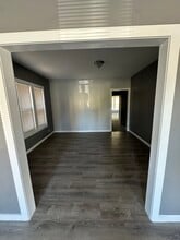 3297 Clements St, Unit 1 in Detroit, MI - Foto de edificio - Building Photo