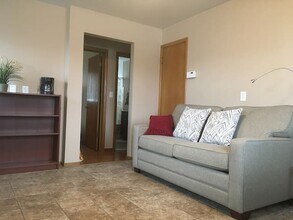 605 2nd St NW, Unit 605 in Rochester, MN - Building Photo - Building Photo