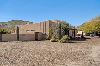 2731 W Desert Ranch Rd in Phoenix, AZ - Building Photo - Building Photo