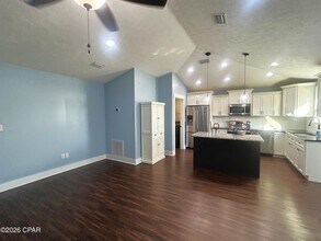 8213 Singletary St in Panama City Beach, FL - Building Photo - Building Photo