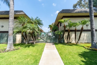 3523 W Savanna St in Anaheim, CA - Building Photo - Building Photo