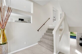 9770 Hawk Crest St in Las Vegas, NV - Building Photo - Building Photo