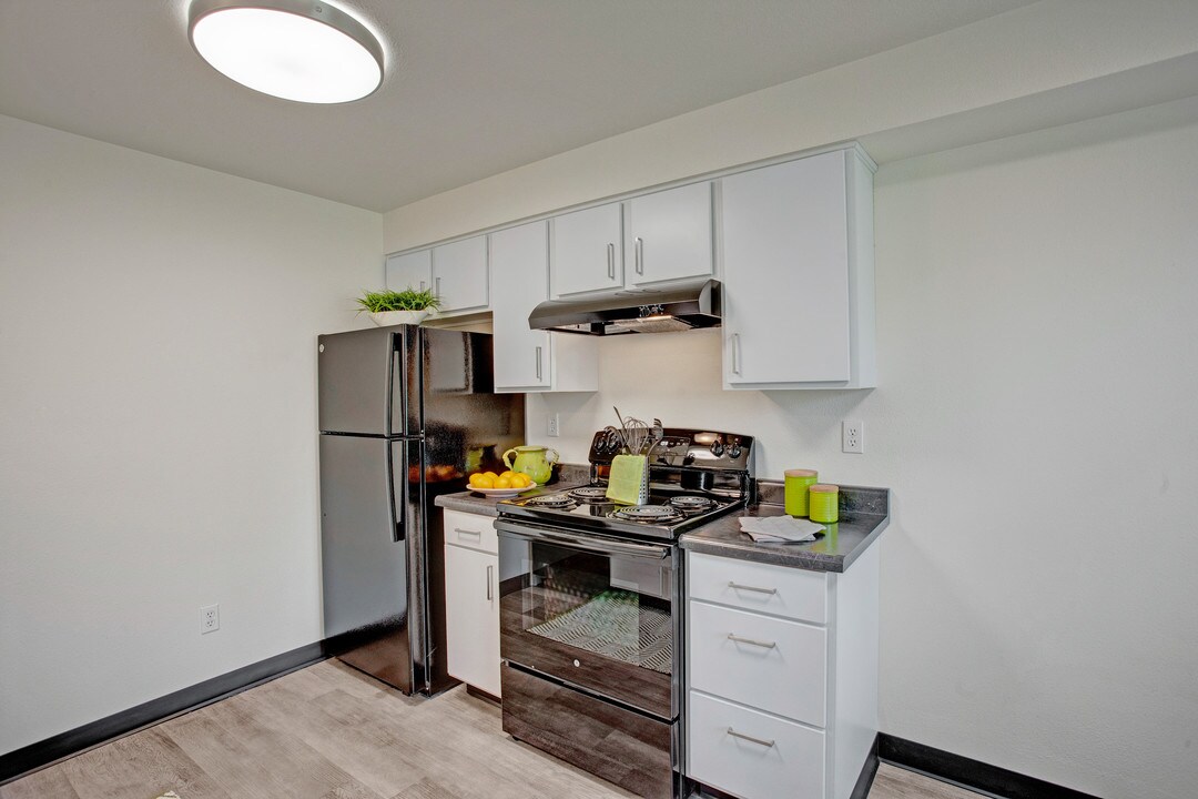 Heatherstone in Kennewick, WA - Building Photo