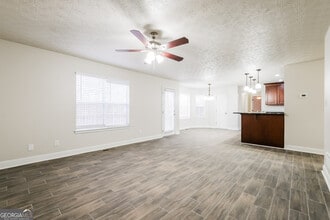 5807 Belmont Ridge Cir in Stonecrest, GA - Building Photo - Building Photo