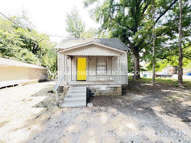 property at 1912 W 16th St