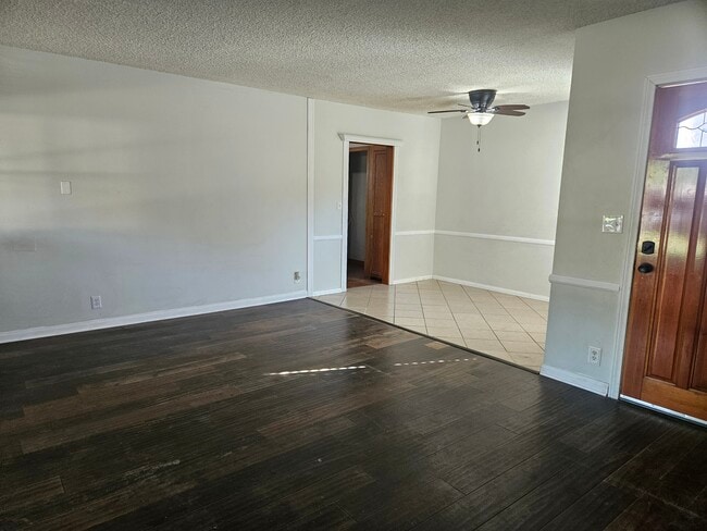 14679 Nurmi St in Sylmar, CA - Building Photo - Building Photo