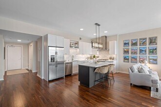 1240 S 2nd St in Minneapolis, MN - Building Photo - Building Photo