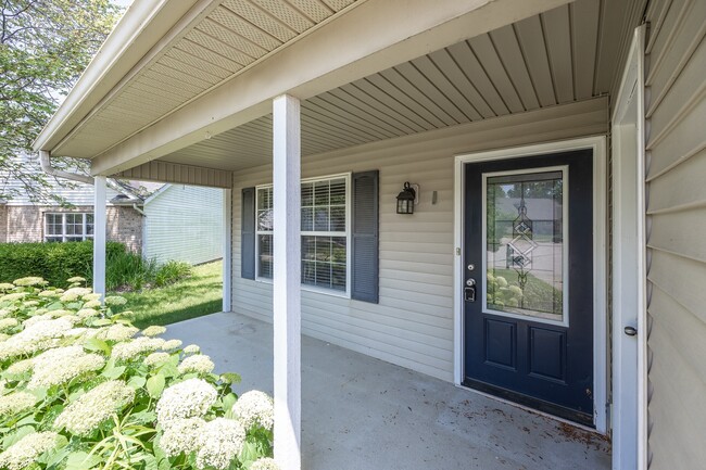 2410 Silver Ct in Carmel, IN - Building Photo - Building Photo