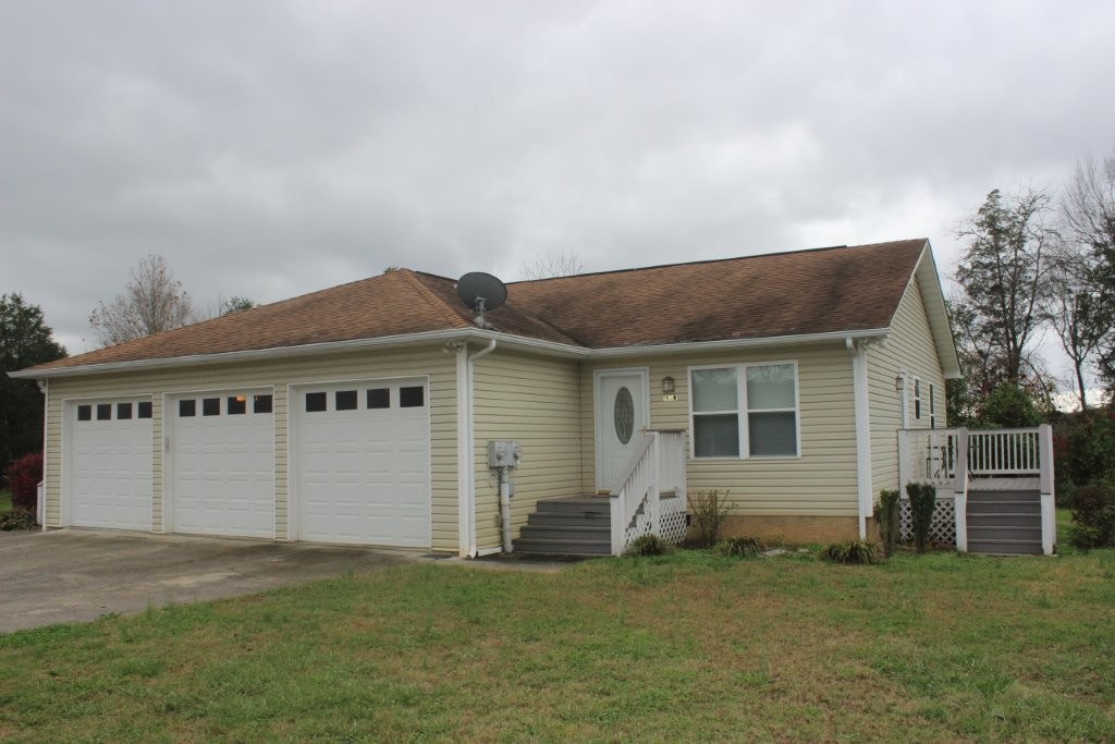 Nice Sevier County Duplex Built 2005 in Kodak, TN - Building Photo