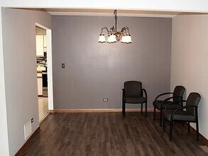 4725 W Crystal Lake Rd in McHenry, IL - Building Photo - Building Photo