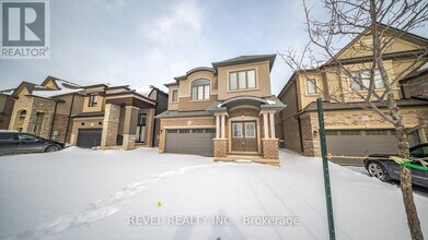 81 Hitchman St in Brant, ON - Building Photo - Building Photo