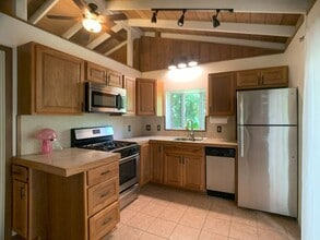 566 Puuopae Rd in Kapaa, HI - Building Photo - Building Photo