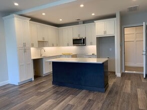 840 Montauk Hwy in Copiague, NY - Building Photo - Building Photo