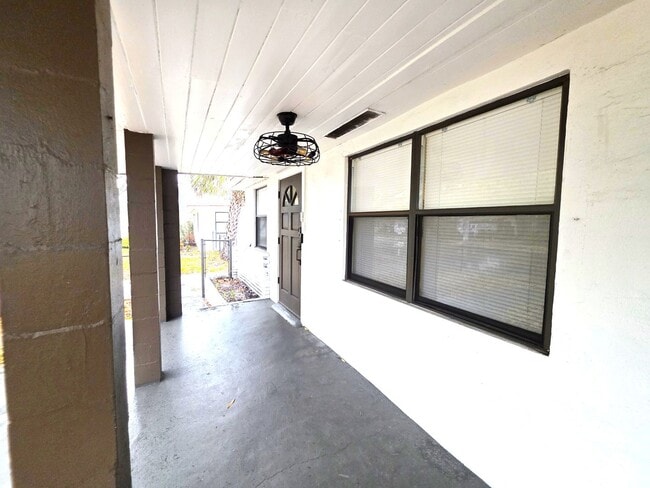 1818 10th Ave in Vero Beach, FL - Building Photo - Building Photo