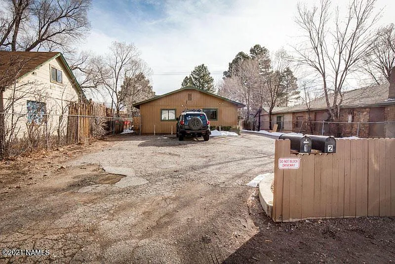 318 S O'Leary St in Flagstaff, AZ - Foto de edificio