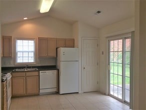 201 Charlotte Ct in Winston-Salem, NC - Building Photo - Building Photo