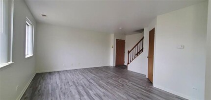 1356 S Lorraine Rd in Wheaton, IL - Building Photo - Building Photo