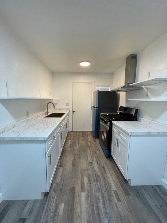 3421 E McKinley Ave in Fresno, CA - Foto de edificio
