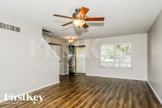 1250 Flintshire Ln in Lake St. Louis, MO - Building Photo - Building Photo