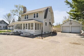 6601 Rockville Rd in Indianapolis, IN - Building Photo - Building Photo
