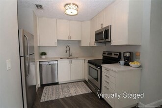 2083 NE Collins Cir in Jensen Beach, FL - Building Photo - Building Photo