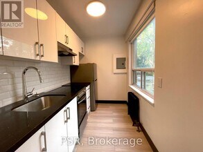 600 Eglinton Ave W in Toronto, ON - Building Photo - Building Photo