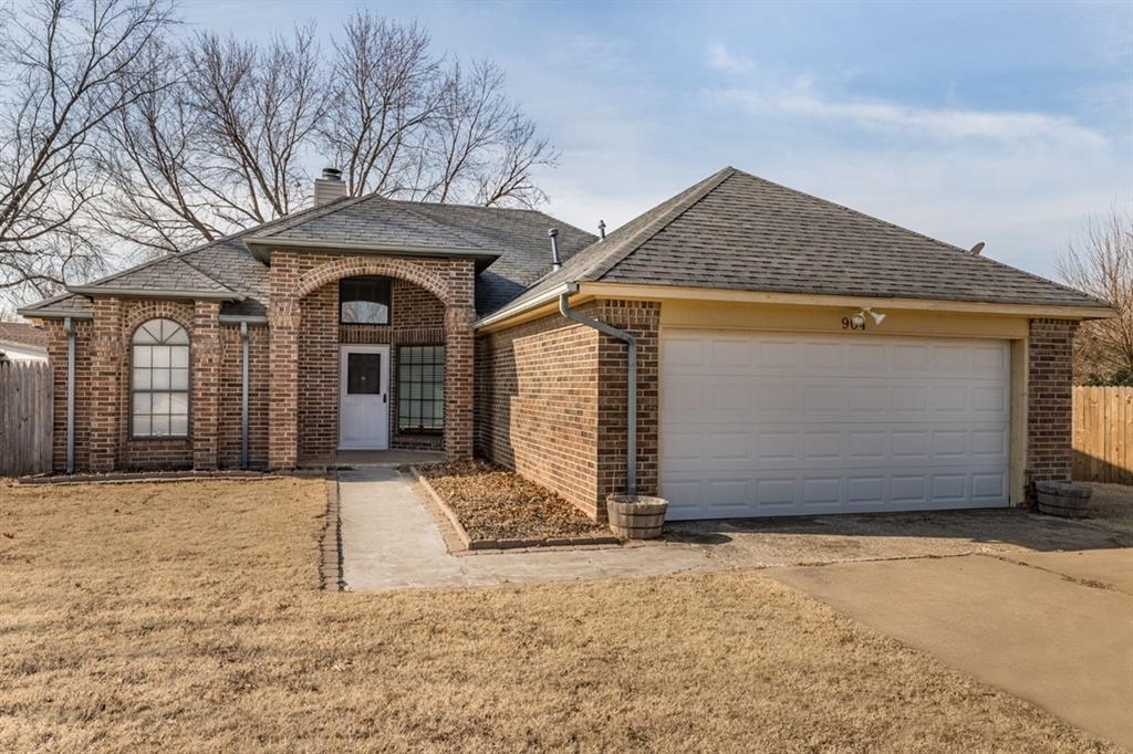 904 Merlin Cir in Norman, OK - Building Photo