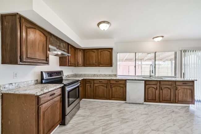 property at 5402 Dunnethead Dr