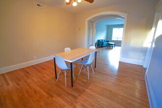 760 Syracuse Ave, Unit #B in University City, MO - Building Photo - Building Photo